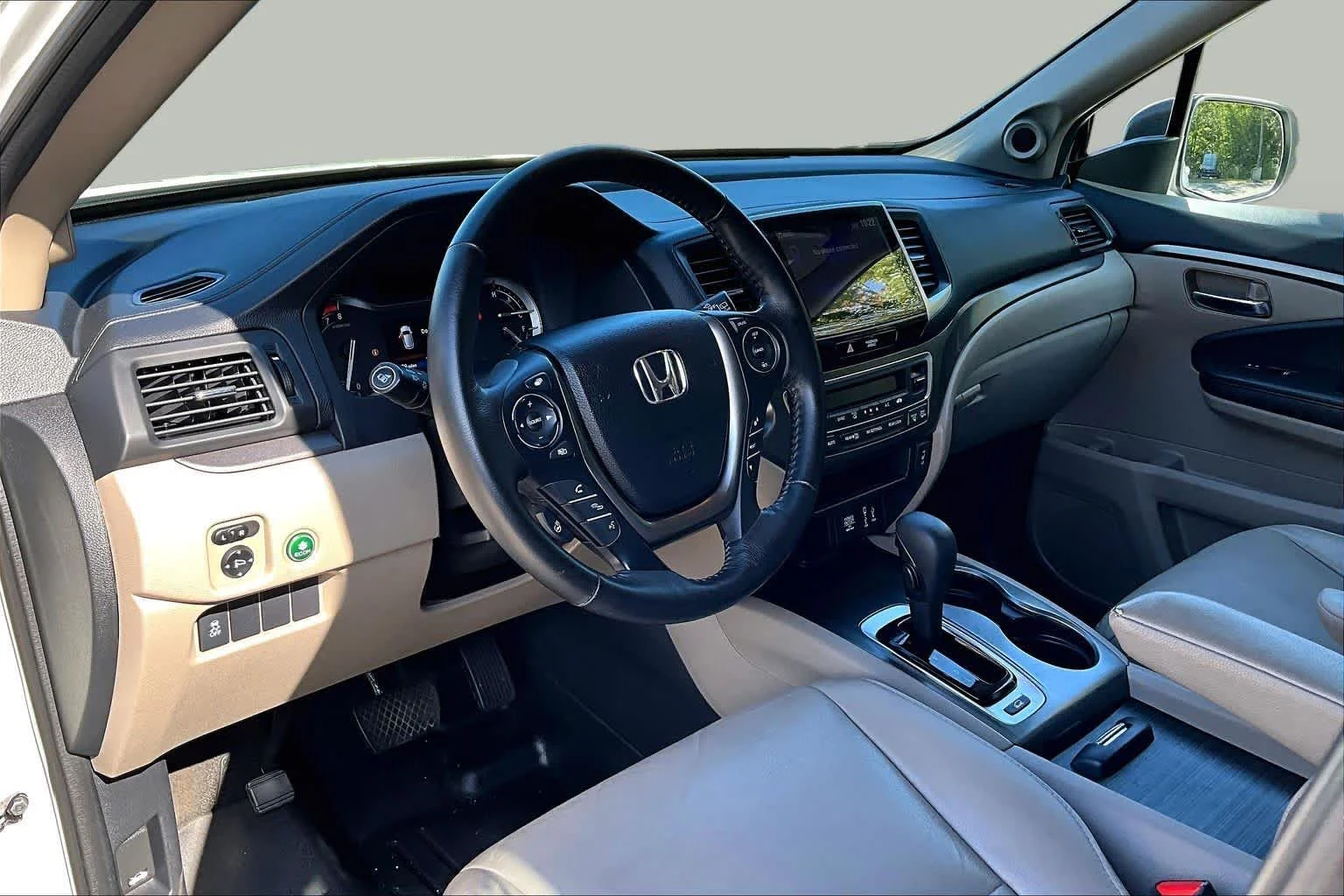 Used 2017 Crystal Black Pearl Honda EX-L image 18
