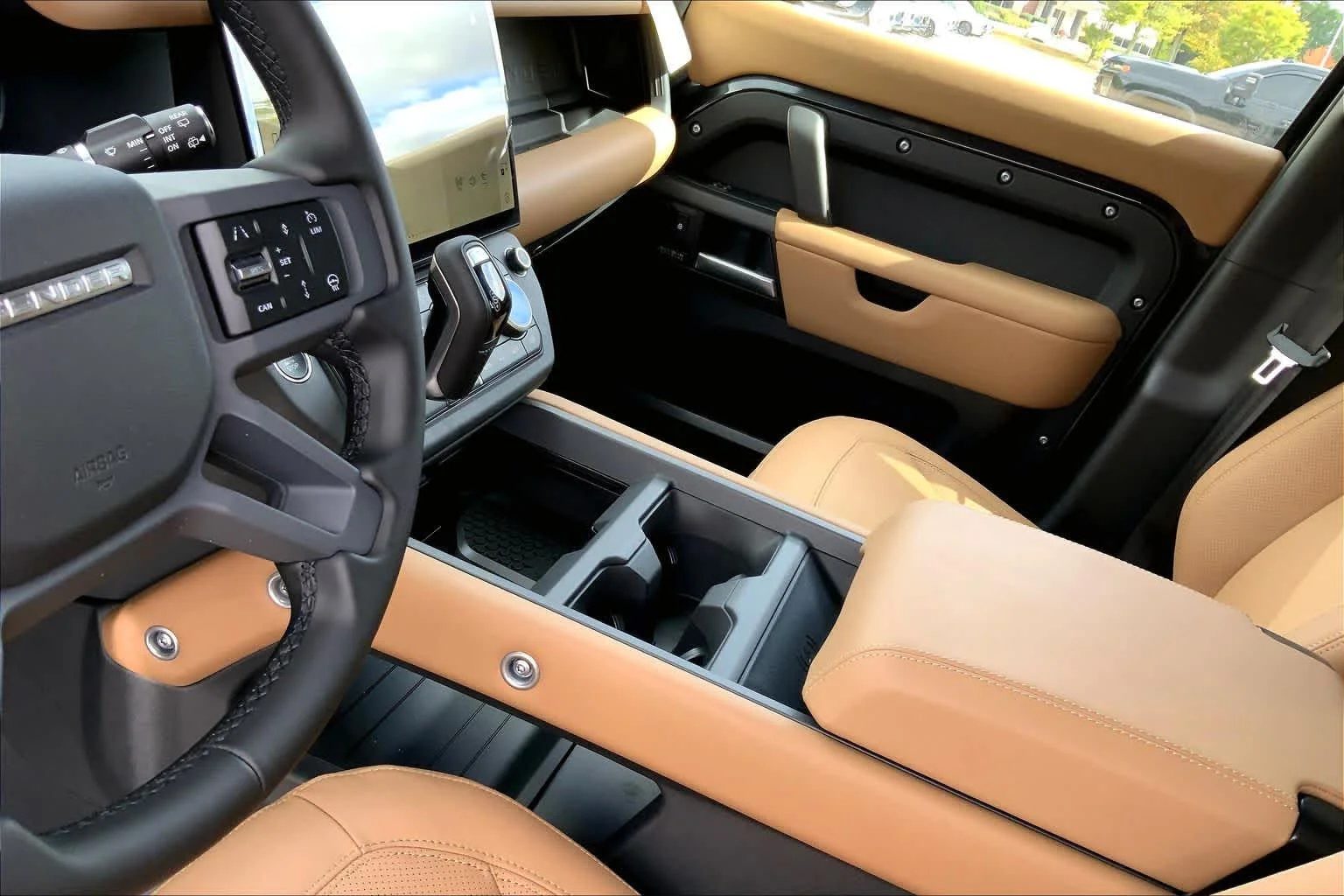 New 2026 Carpathian Grey Land Rover X-Dynamic SE image 10