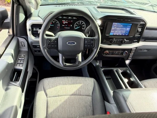 Used 2021 Blue Ford XL image 9