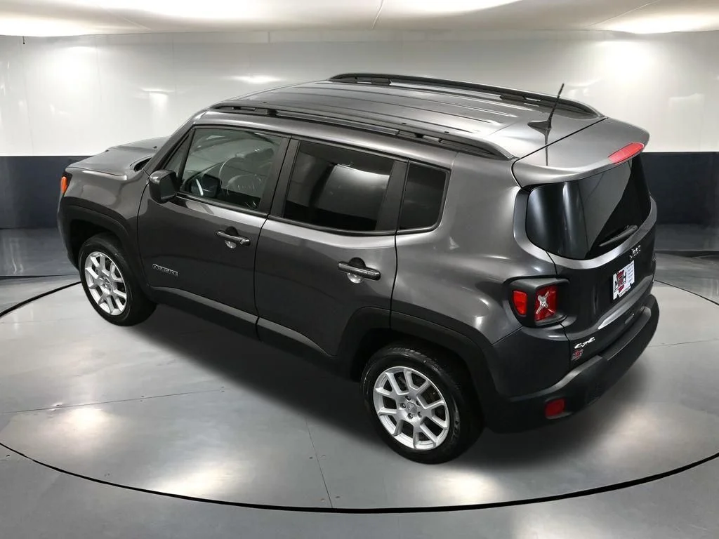 Used 2021 Gray Jeep Latitude image 53
