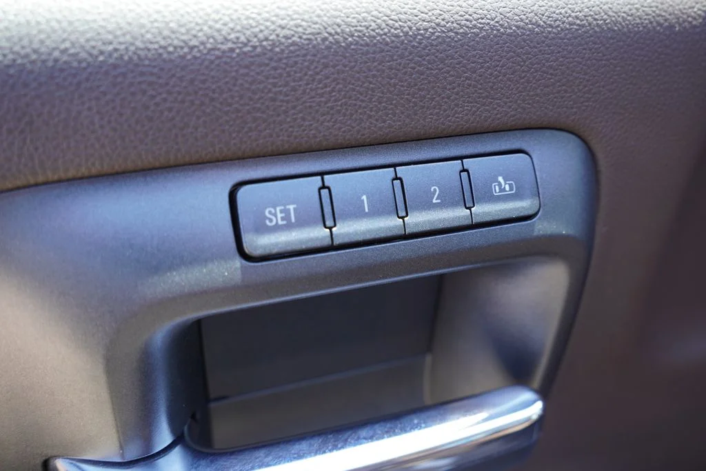 Used 2015 Black Chevrolet High Country image 24
