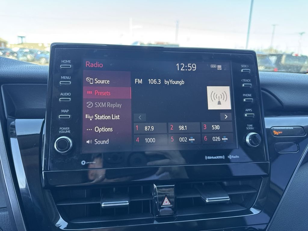 2022 Toyota Camry XSE - Photo 16