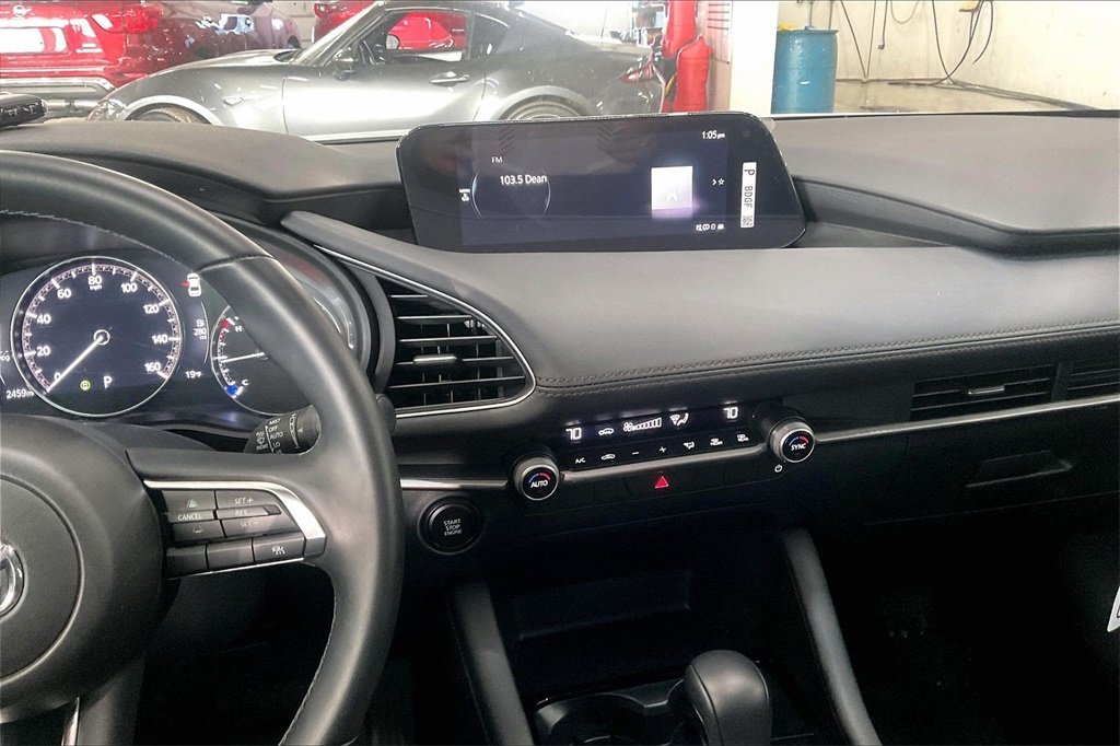2025 MAZDA MAZDA3 - Image 4