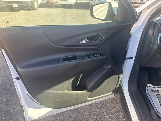Used 2023 White Chevrolet LT image 17