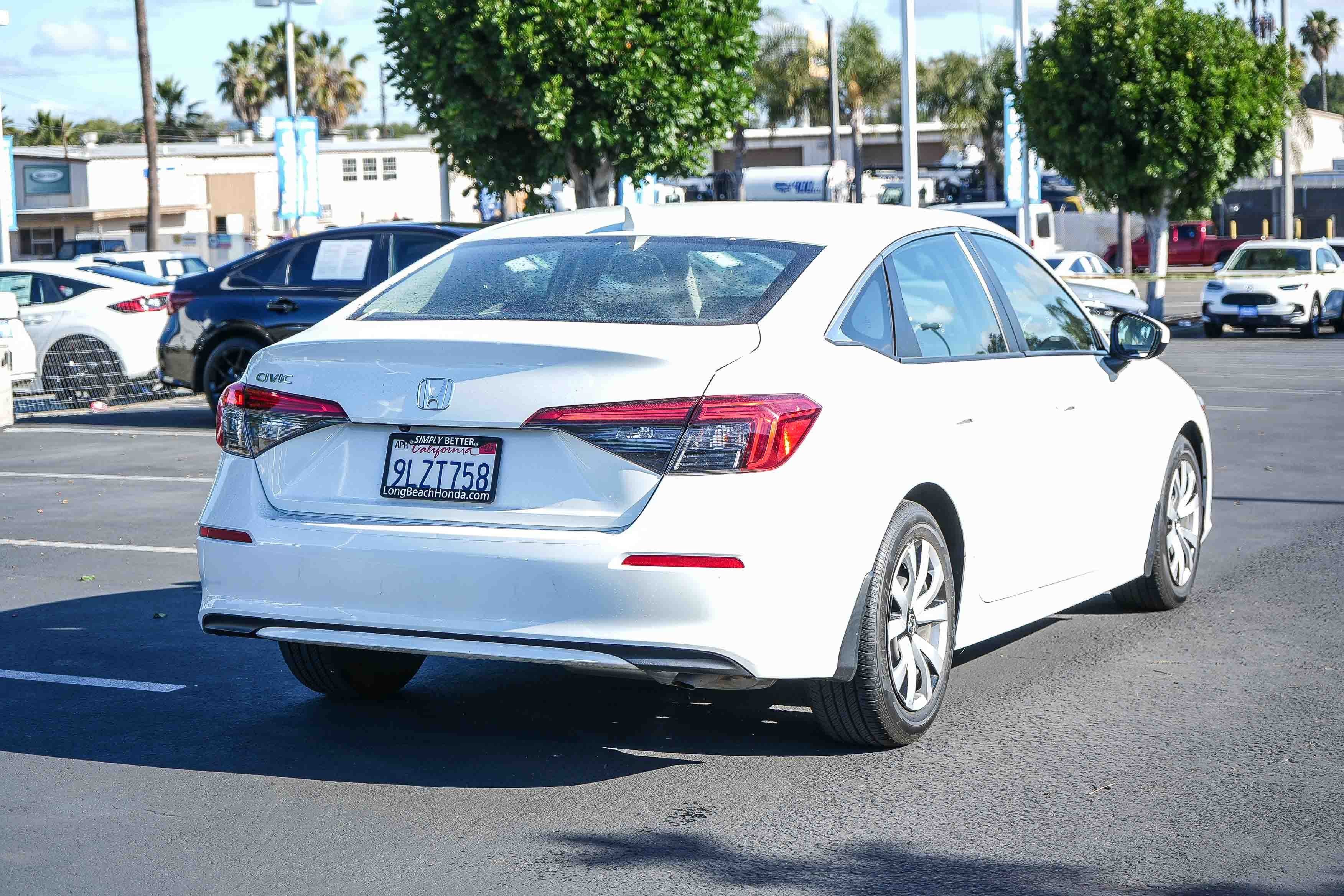 Certified Used 2024 Platinum White Pearl Honda 2.0L 4D LX image 33