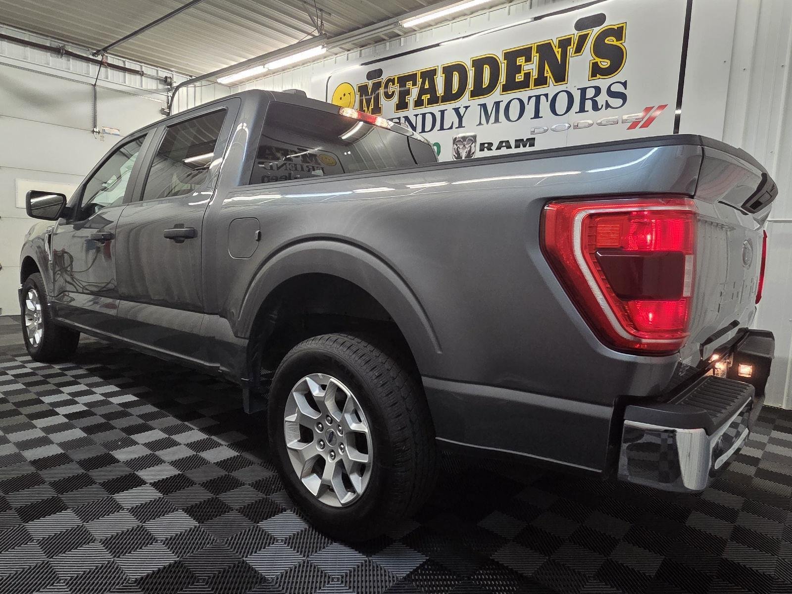 Used 2023 GRAY Ford XLT image 6