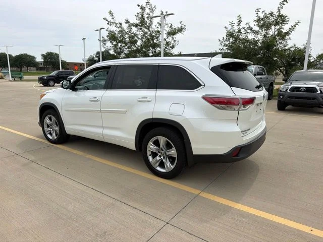 Used 2016 White Toyota Limited Platinum V6 image 5
