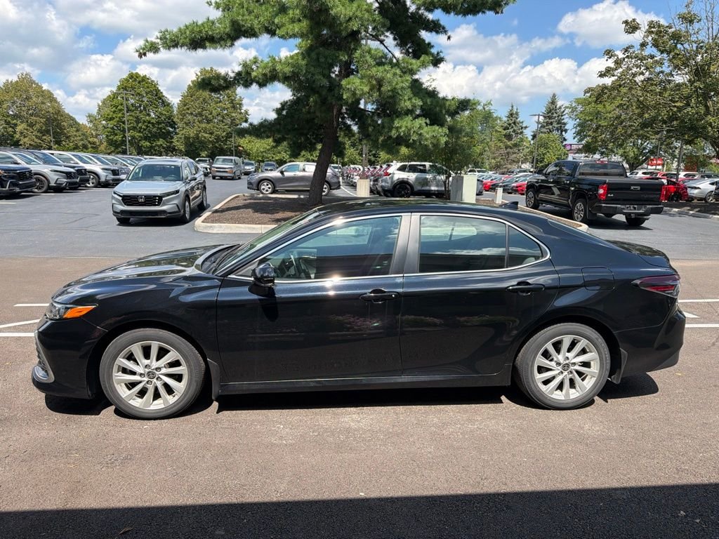 Used 2021 Midnight Black Metallic Toyota LE image 10