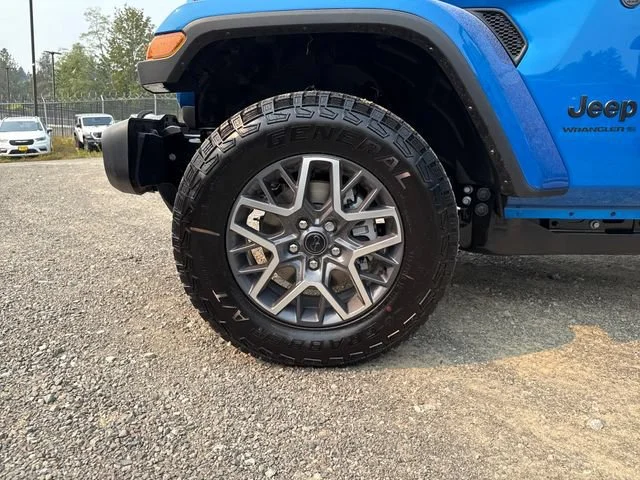 New 2026 Hydro Blue Pearl Coat Jeep Sahara image 27