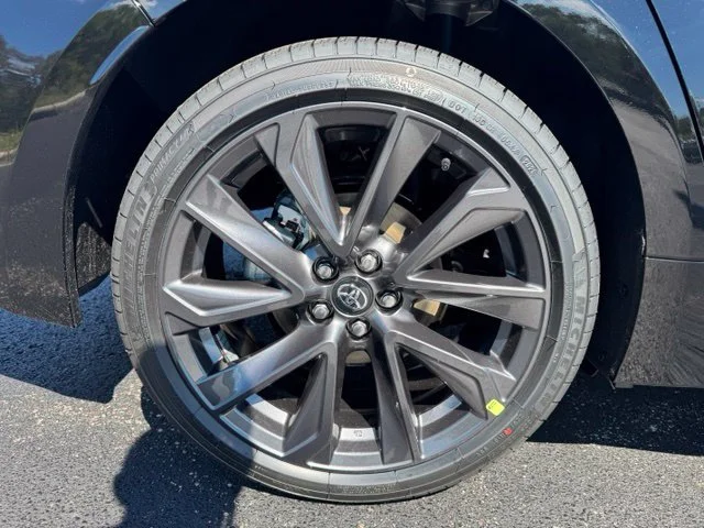 New 2027  Toyota SE image 8
