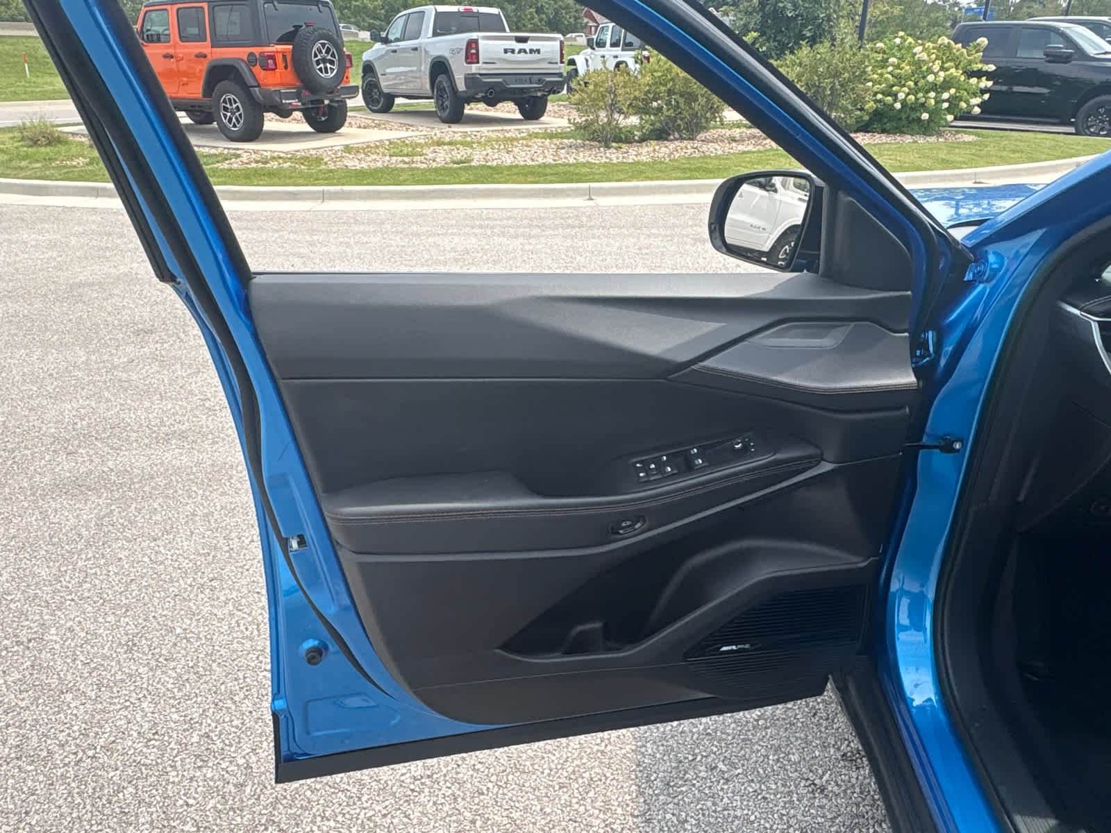 New 2026 Hydro Blue Pearlcoat Jeep Limited image 19