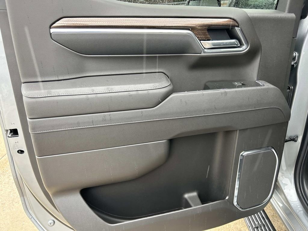 New 2026 Sterling Gray Metallic Chevrolet LT (2FL) image 16