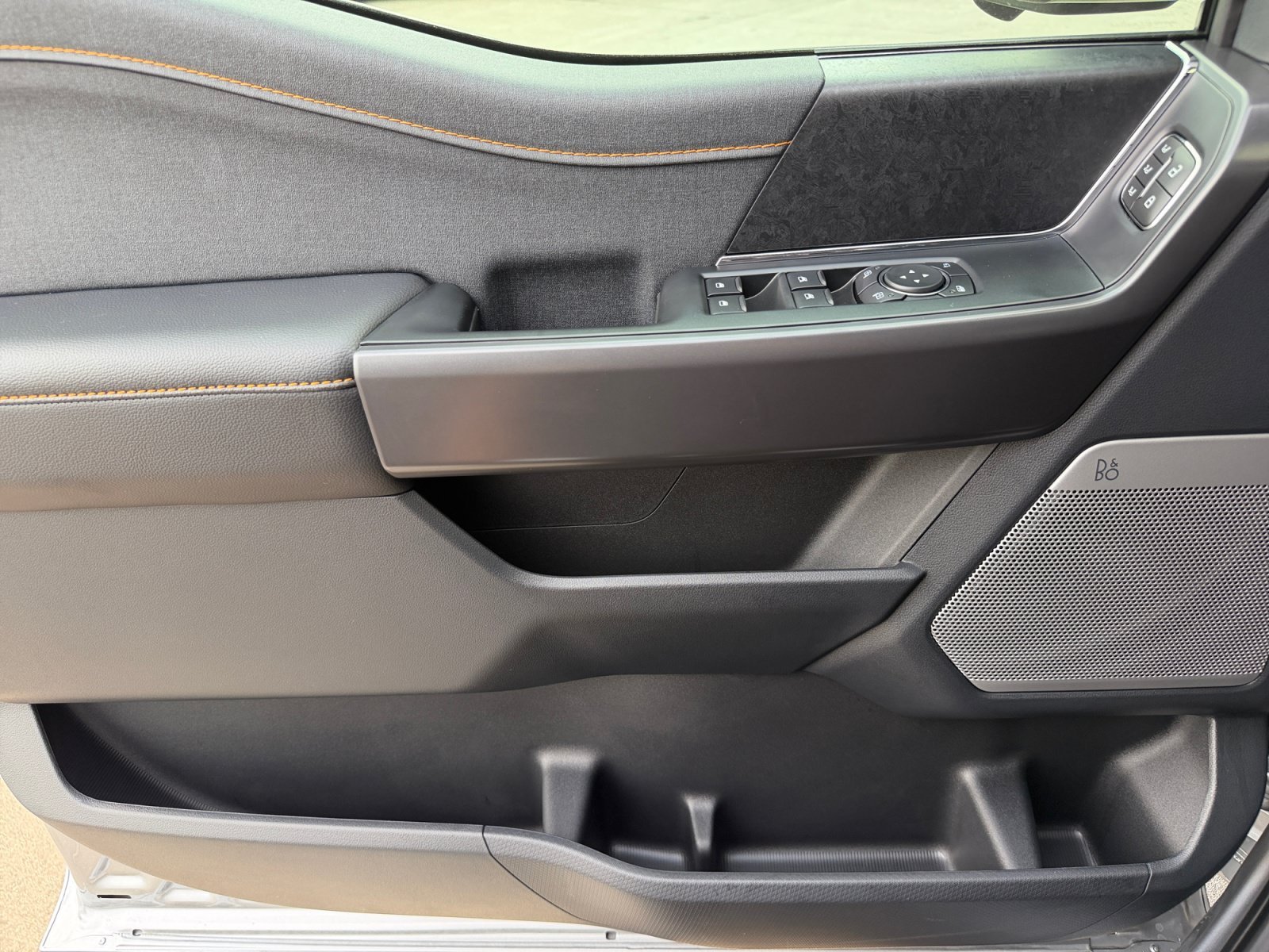 New 2026 Iconic Silver Metallic Ford Tremor image 17