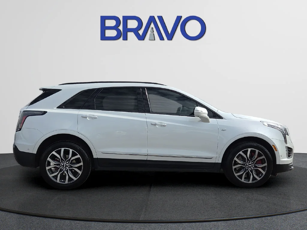 Used 2022 CRYSTAL WHITE TRICOAT Cadillac AWD Sport image 5