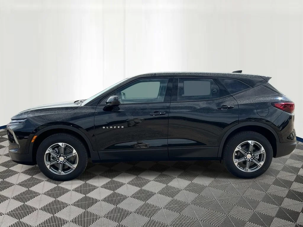 2026 Chevrolet Blazer 2LT - Photo 2