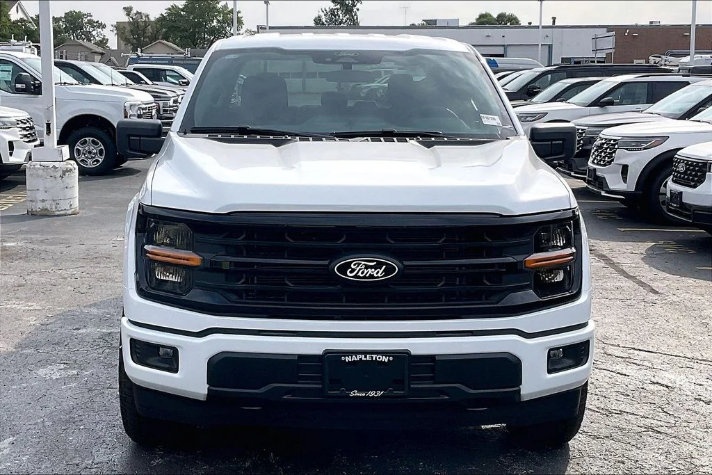 New 2026 White Ford XLT image 2