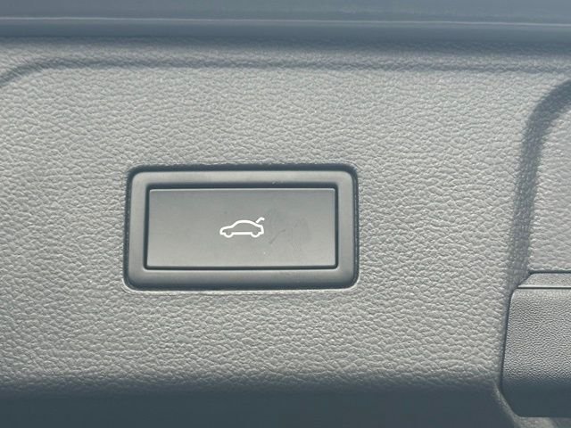 New 2026 Pure Gray Volkswagen 2.0T Peak Edition image 20