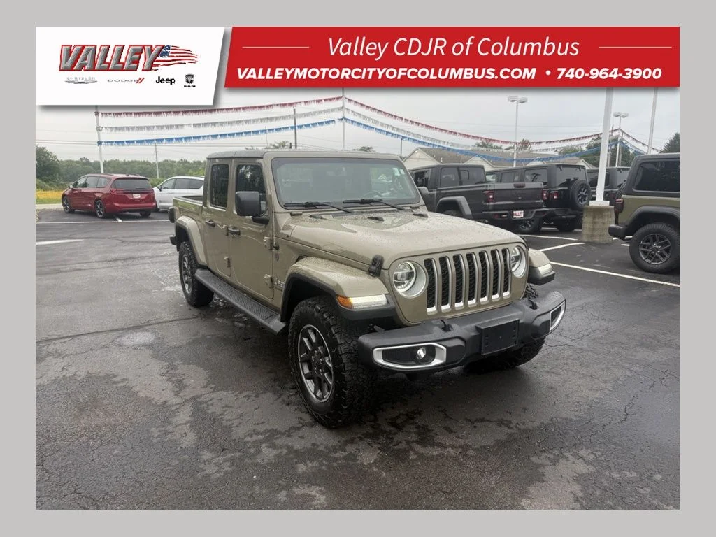 Used 2020 Green Jeep Overland image 1