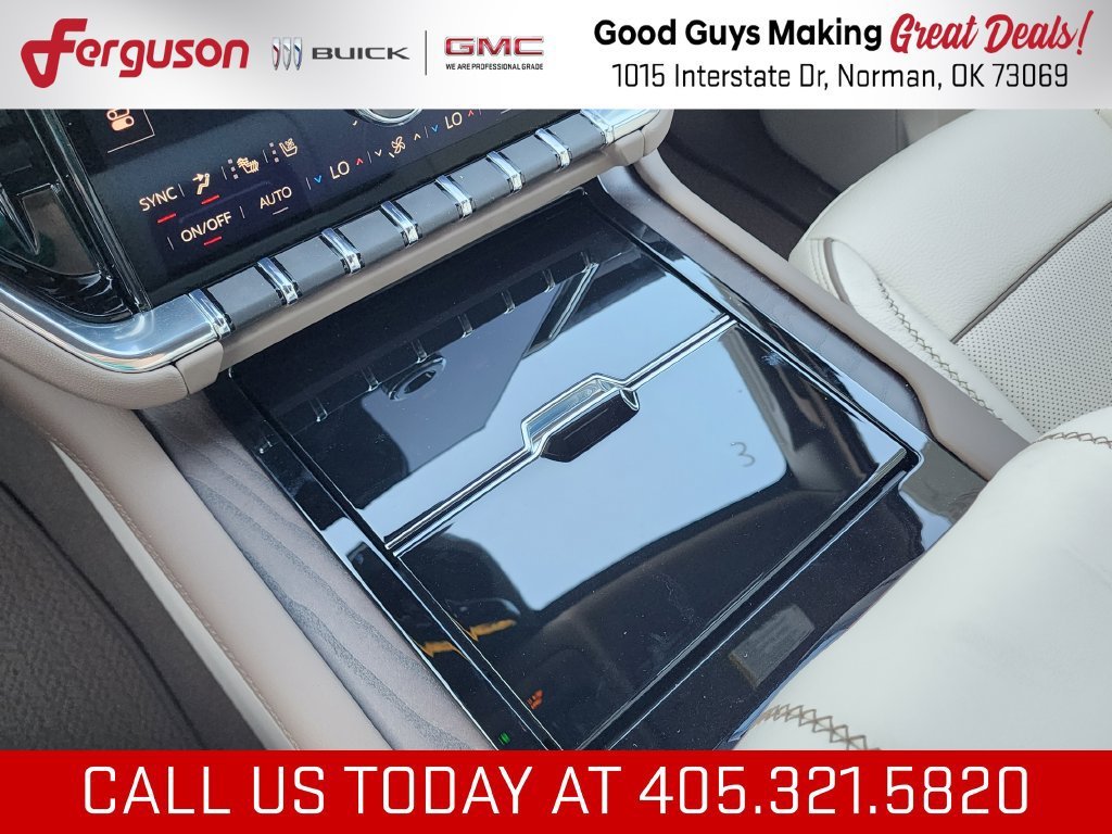 2027 GMC Yukon Denali - Photo 35
