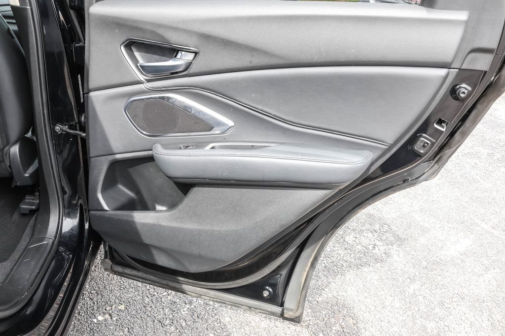 Used 2019  Acura Base image 33