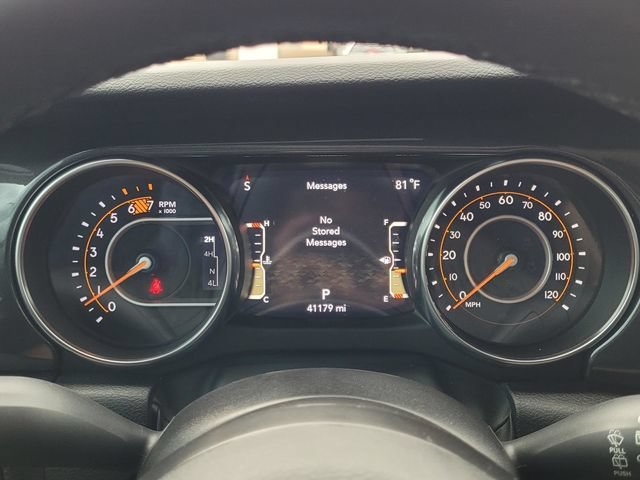 Used 2023 White Jeep Sport Altitude image 25