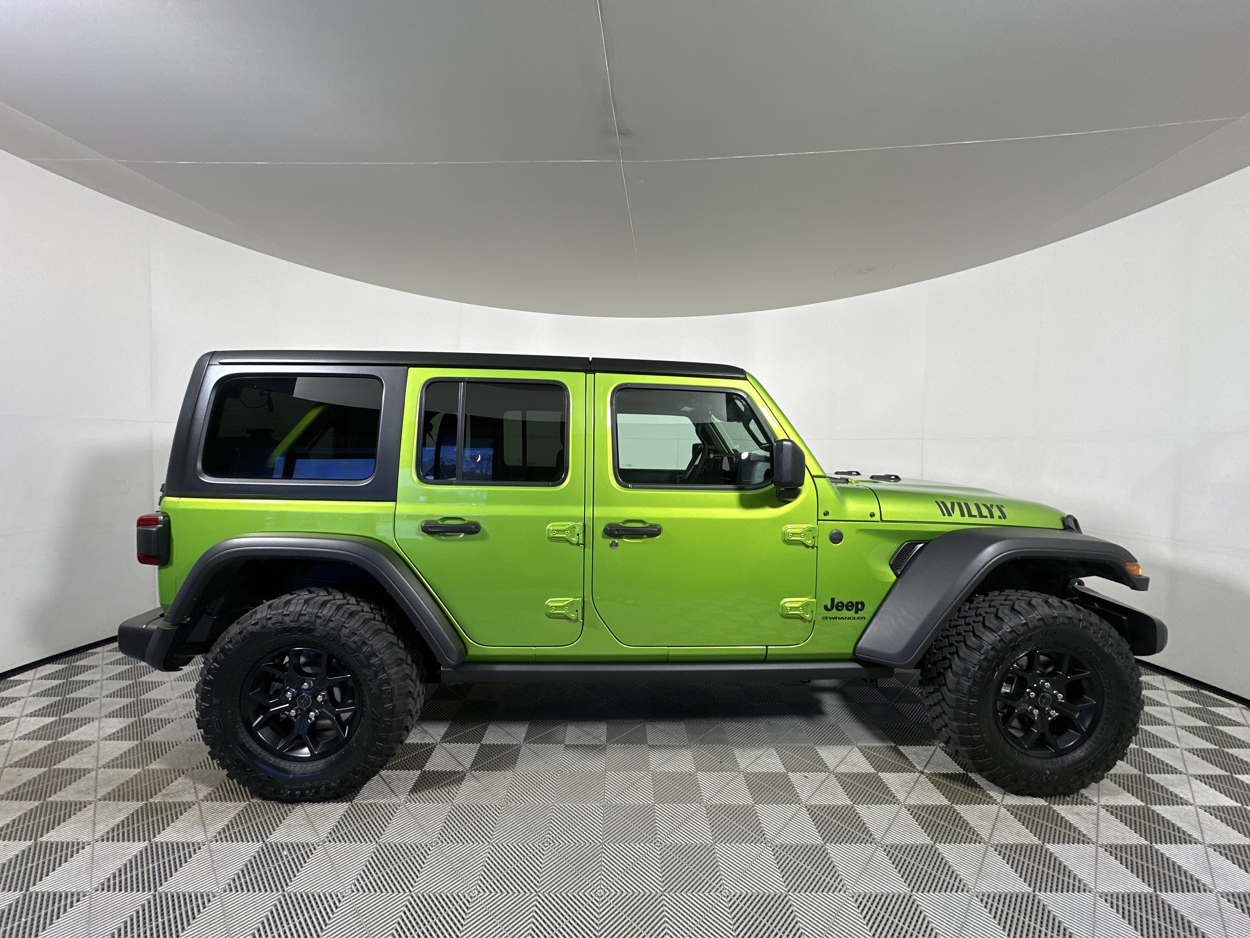 2026 Jeep Wrangler 4-Door Willys - Photo 8