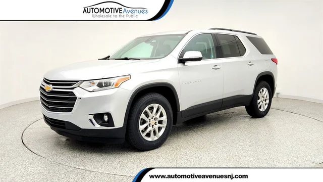 2021 Chevrolet Traverse AWD 4dr LT Leather w/ Chevy Safety Assist & Trailering Equipment