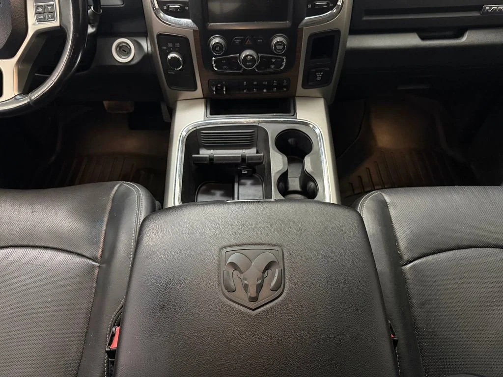 Used 2016 Brilliant Black Crystal Pearlcoat Ram Laramie image 14