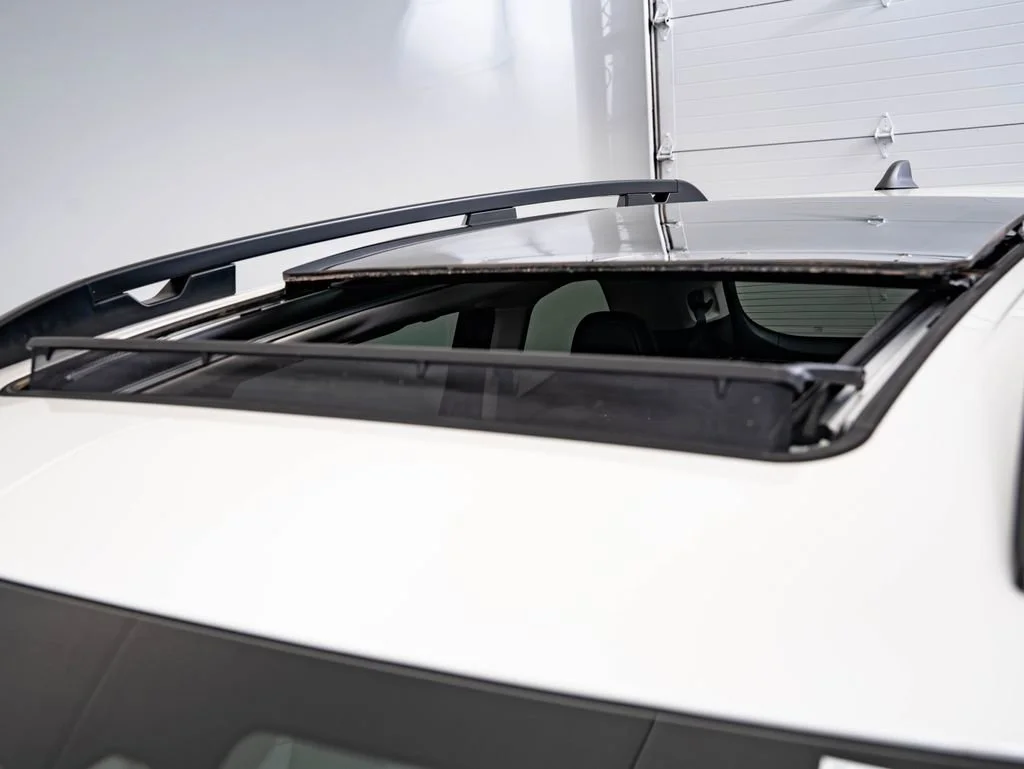 Used 2024 Crystal White Pearl Subaru Onyx Edition image 14