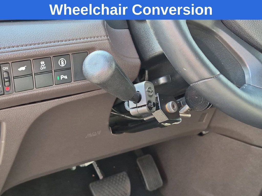 Used 2024 Silver Honda Elite image 38