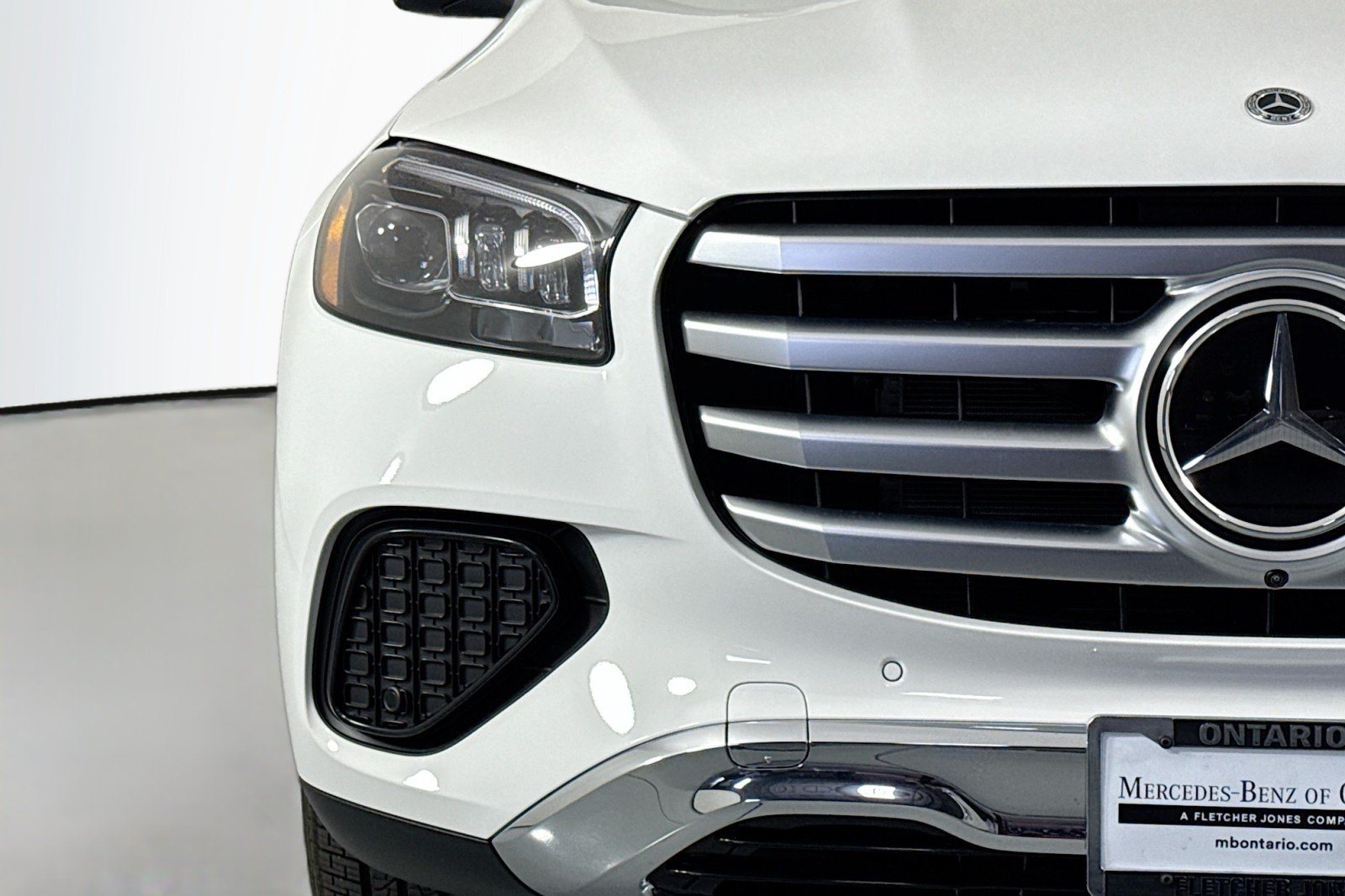 New 2026 Polar White Mercedes-Benz GLS 450 4MATIC® SUV image 14
