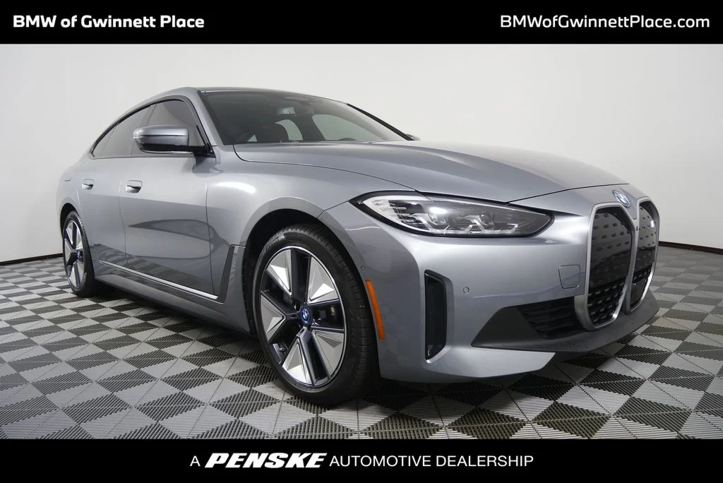 2023 BMW i4 eDrive35's photo