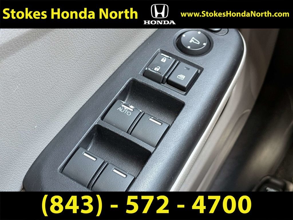 Used 2015  Honda EX-L image 27