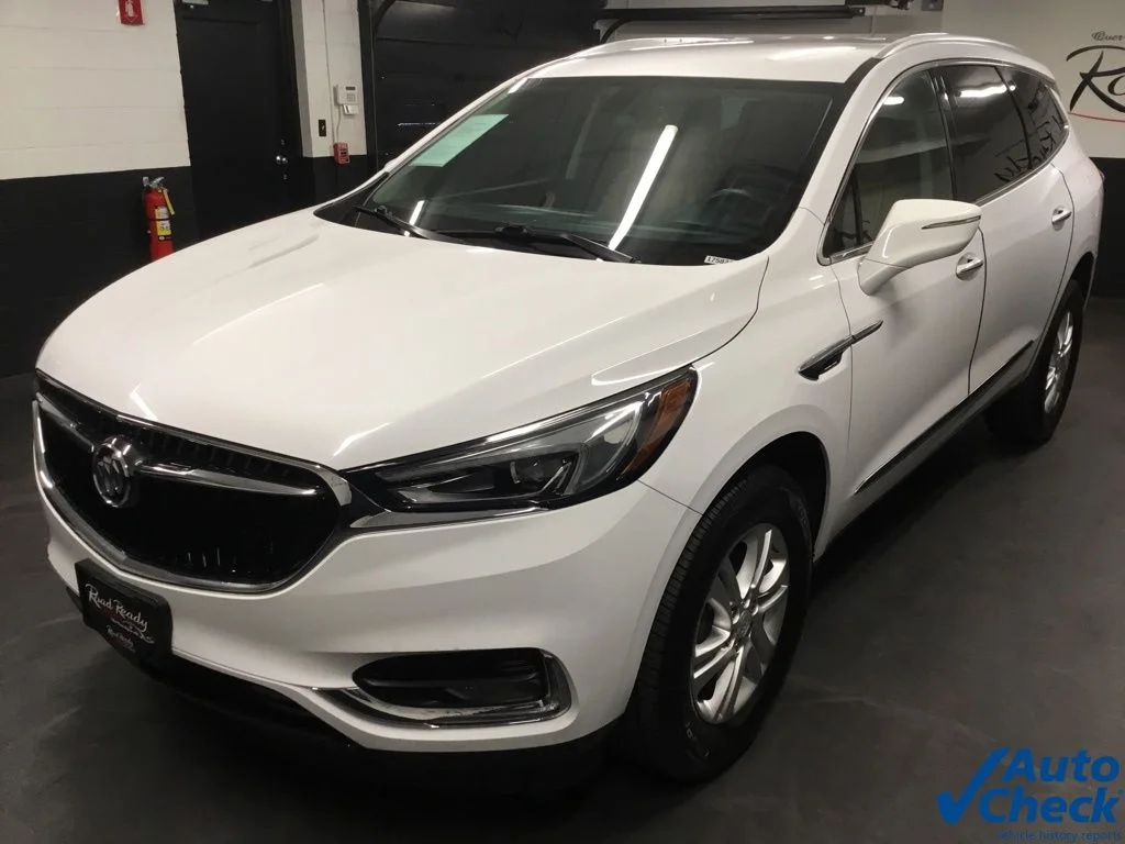 Used 2018 White Buick Essence image 6