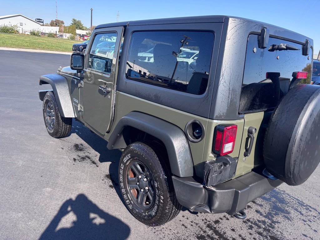 Used 2015 Tank Clearcoat Jeep Sport image 7