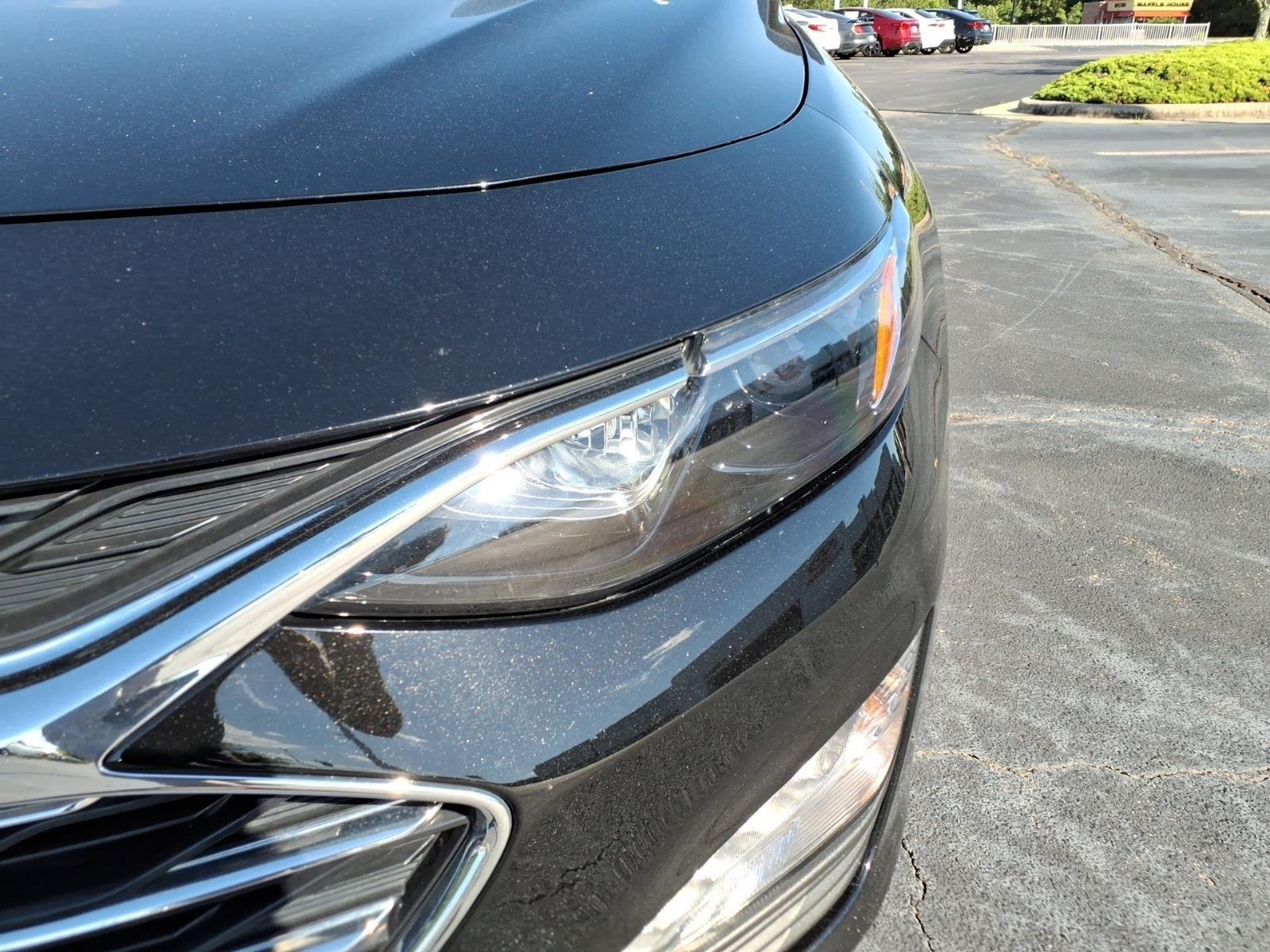 Used 2025 Mosaic Black Metallic Chevrolet LT image 16