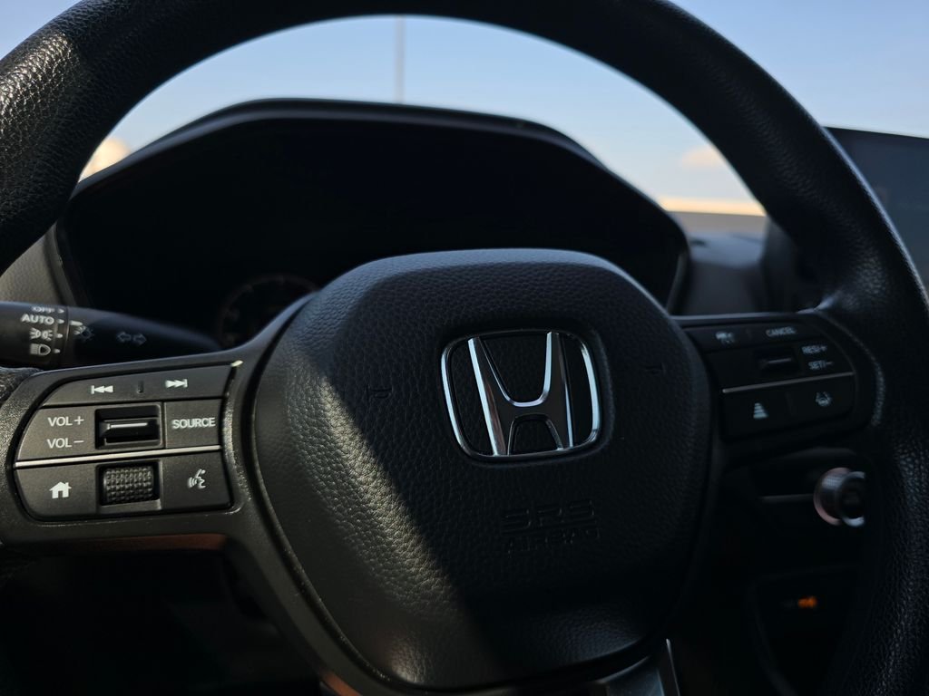 Used 2023  Honda LX image 21