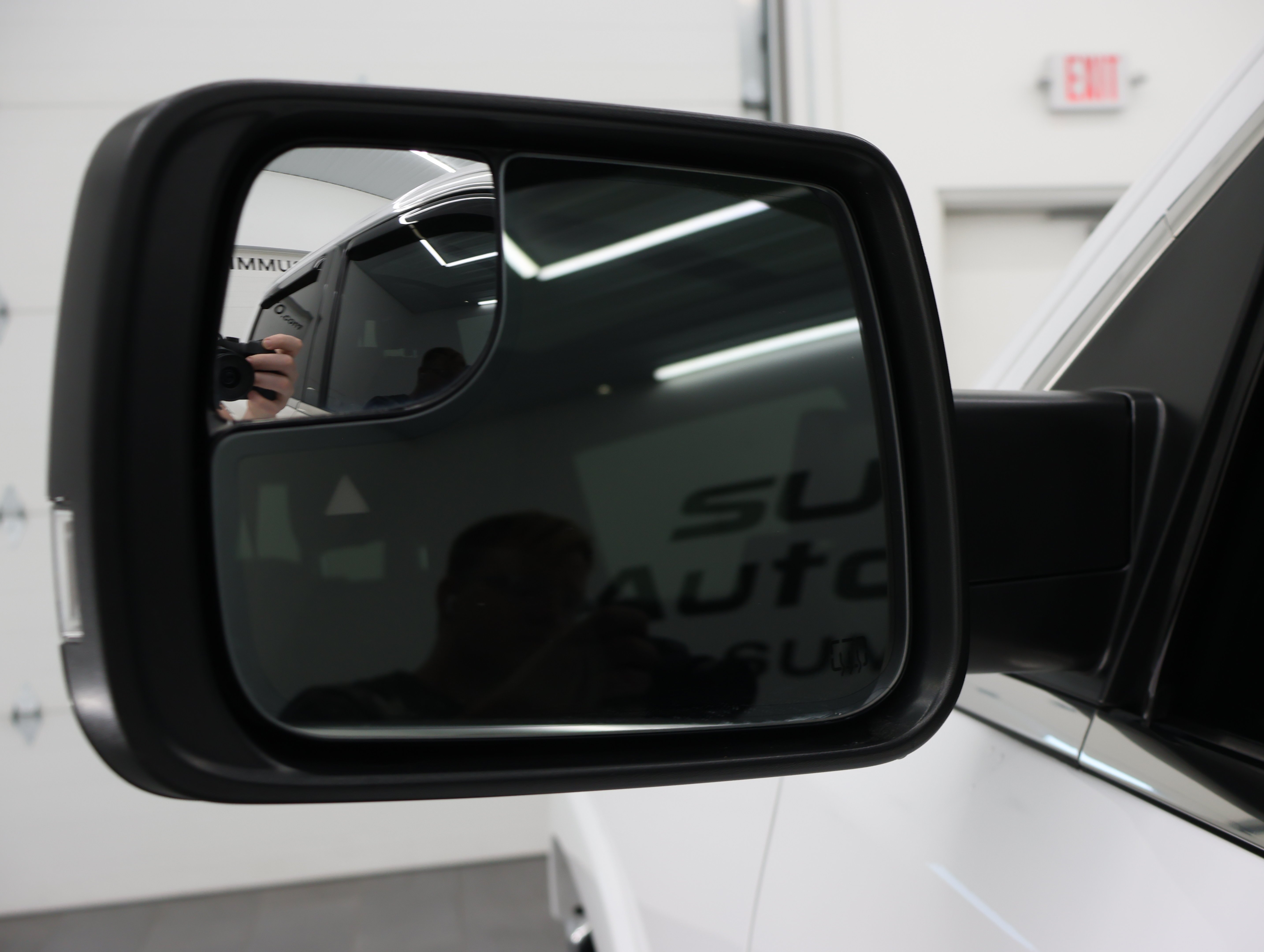 Used 2023 Bright White Clearcoat Ram 4x4 Crew Cab Limited: CREW-SHORT-LIMITED LVL 1-NAV-PANO-4WD-HEMI-360 CAM image 44