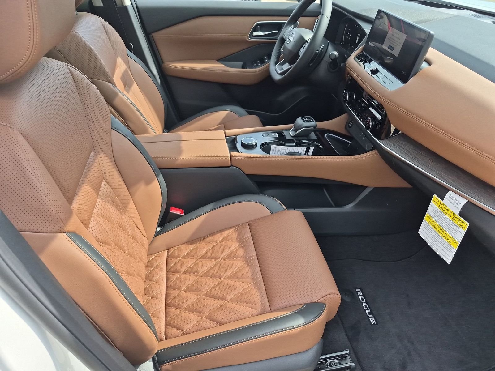 New 2026 Everest White Pearl TriCoat / Super Black Two-tone Nissan Platinum image 30