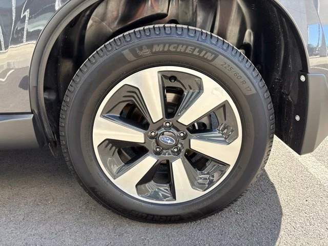 Used 2018 Gray Subaru 2.5i Premium image 19