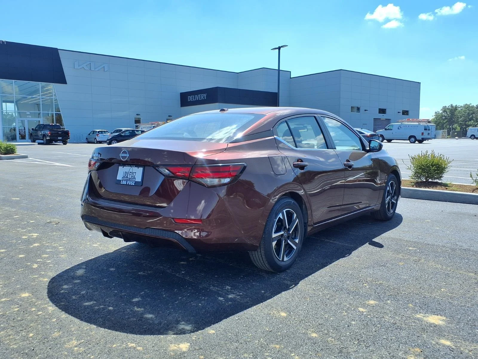 Used 2025 Rosewood Metallic Nissan SV image 23