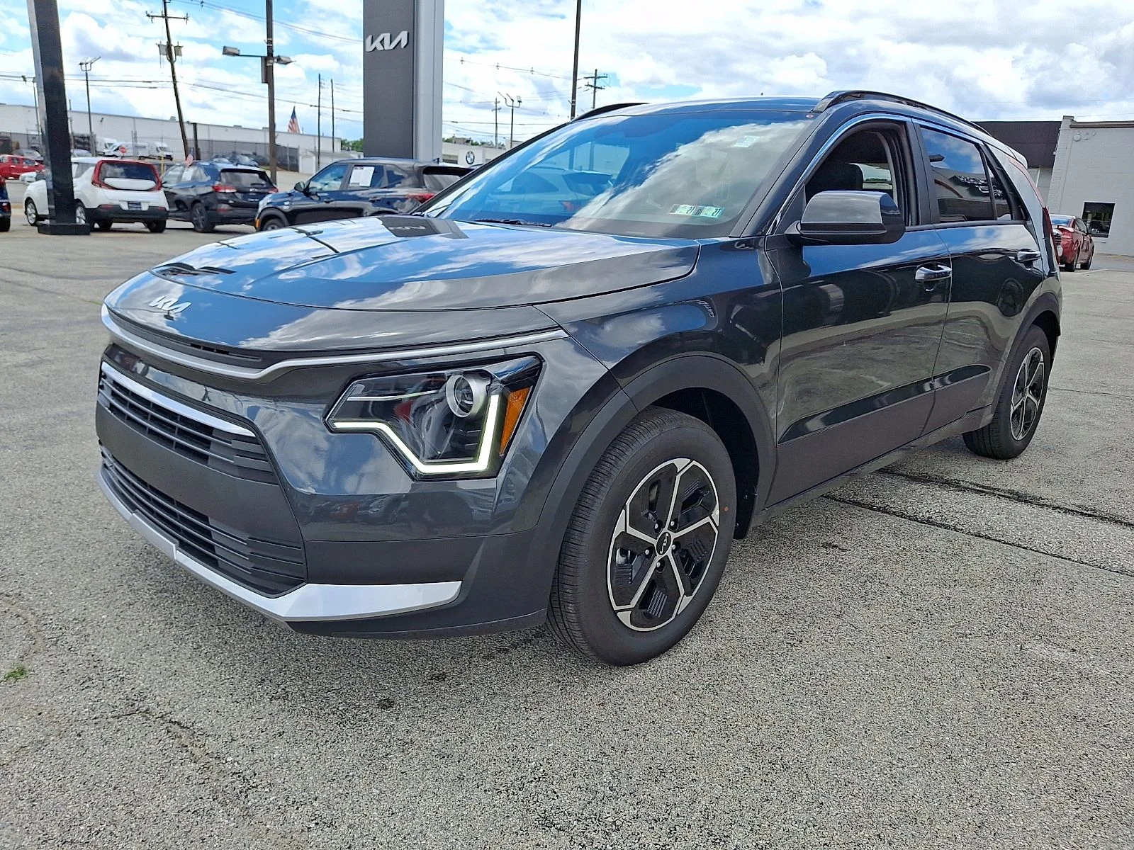 New 2026 Gray Kia LX image 4