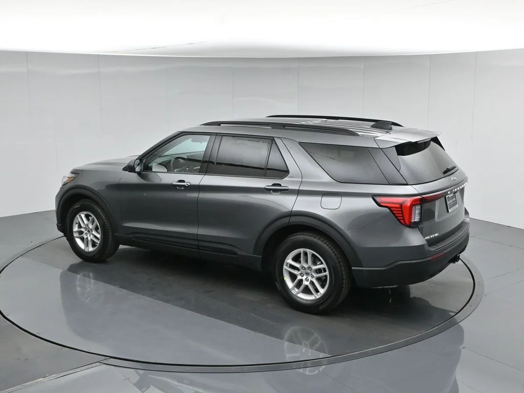 New 2026 Carbonized Gray Metallic Ford Active image 42