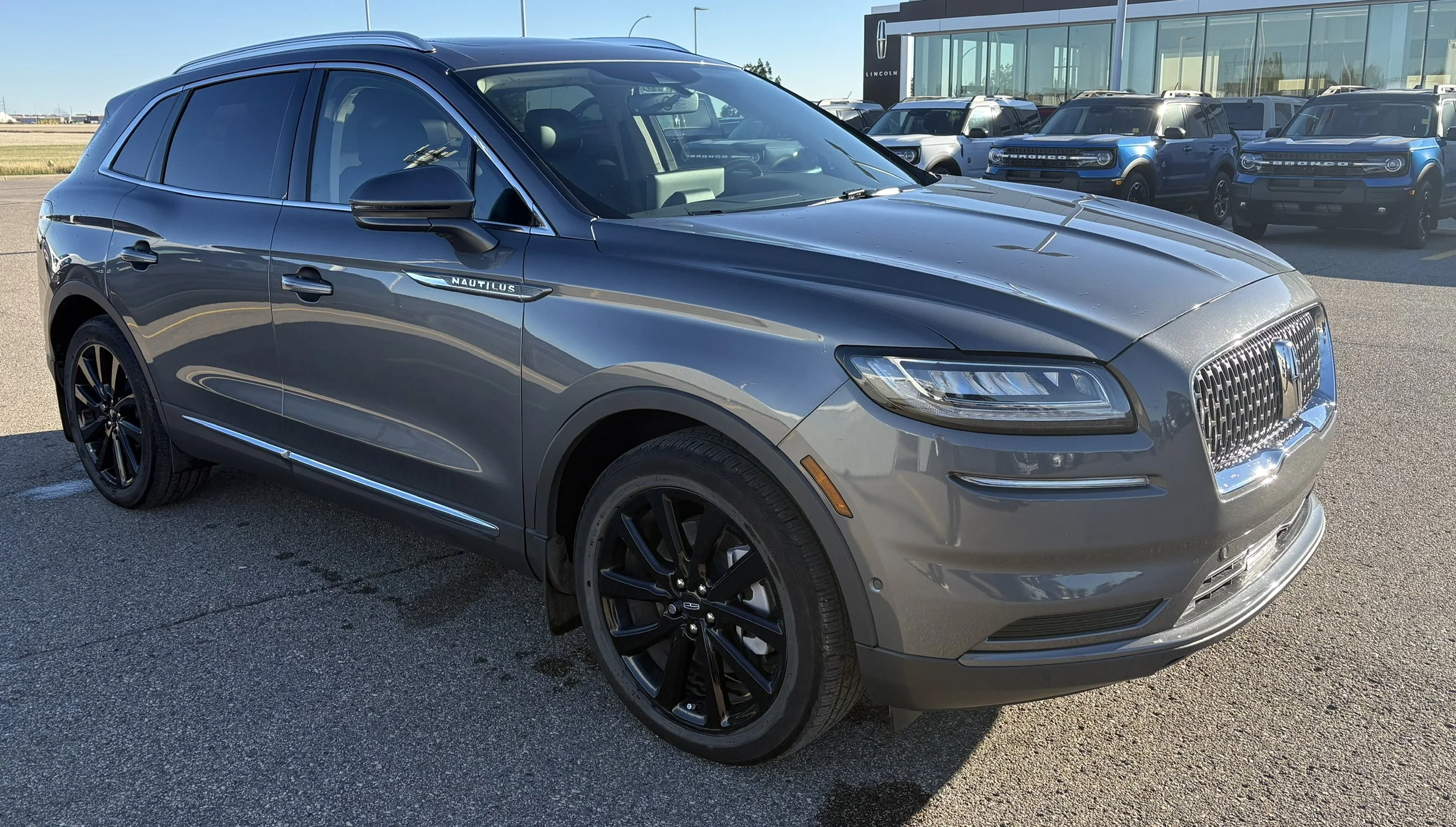 Used 2023 GRAY Lincoln RESERVE AWD image 7