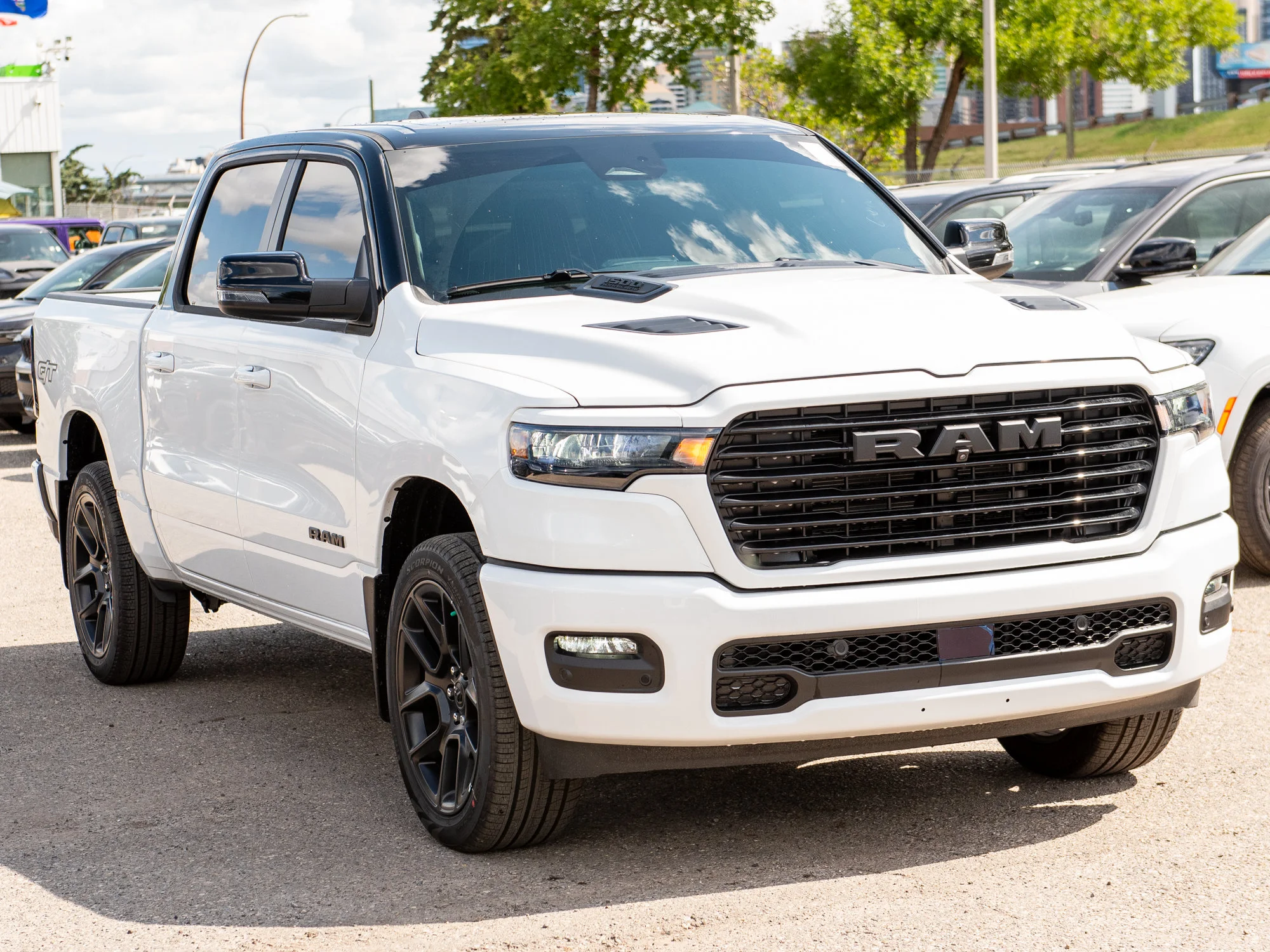 New 2026 White RAM Sport GT* Crew Cab 4x4, Level 1 Equip Group, Harman/Kardon, 3.92 Rear Axle image 7