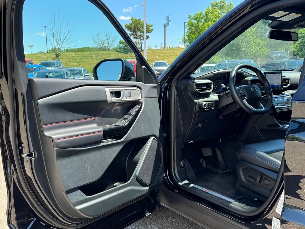 2023 Ford Explorer ST Line - Photo 29