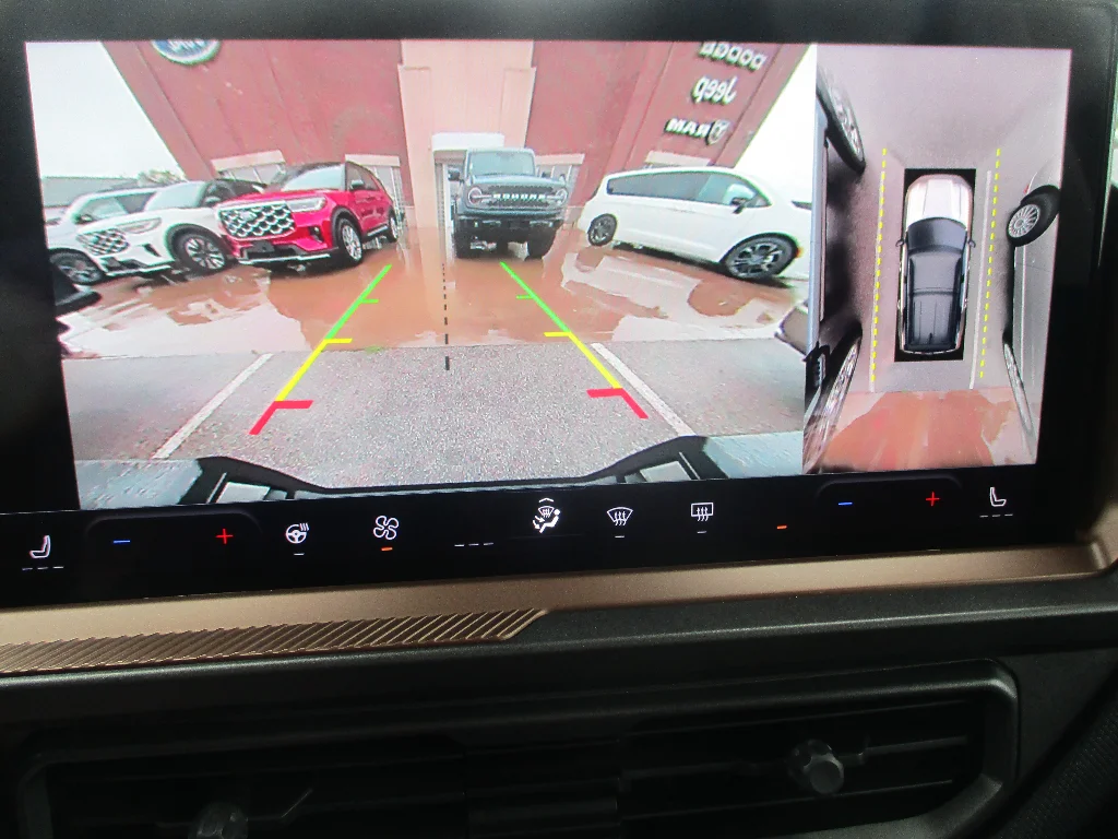 Used 2025 Ruby Red Metallic Tinted Clearcoat Ford Outer Banks image 7