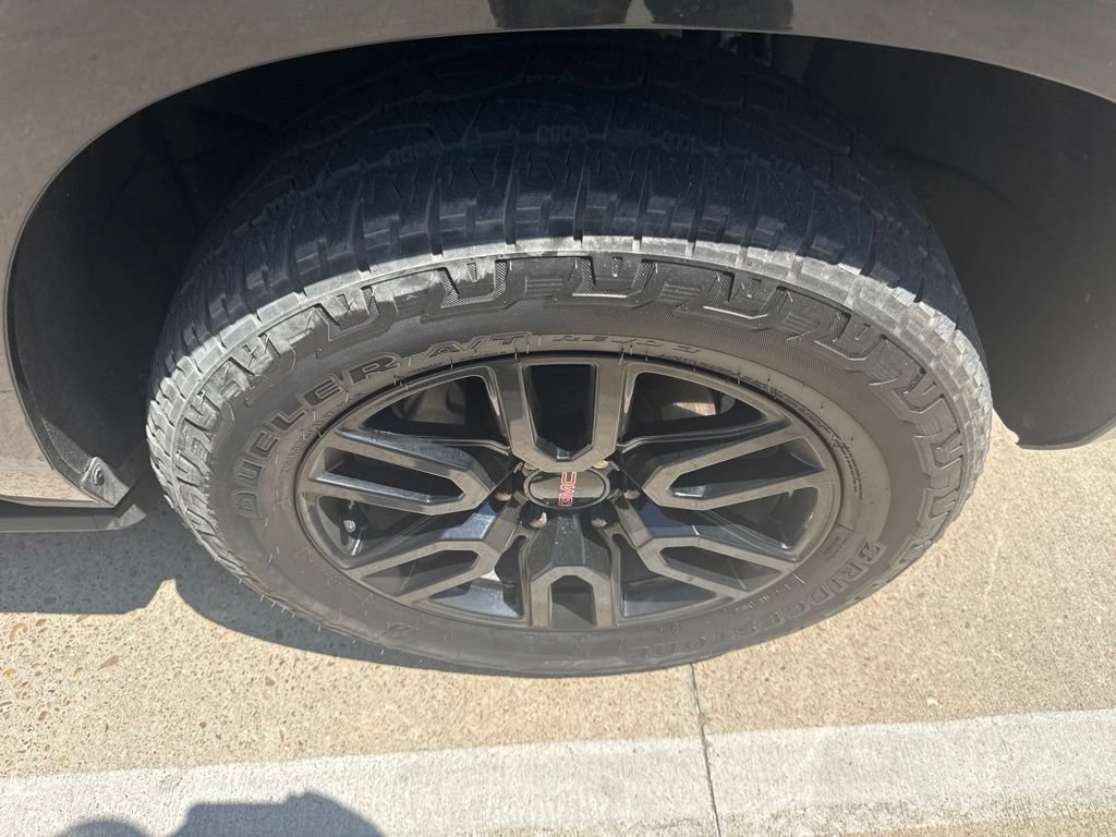 Used 2021 ONYX BLACK GMC AT4 image 5
