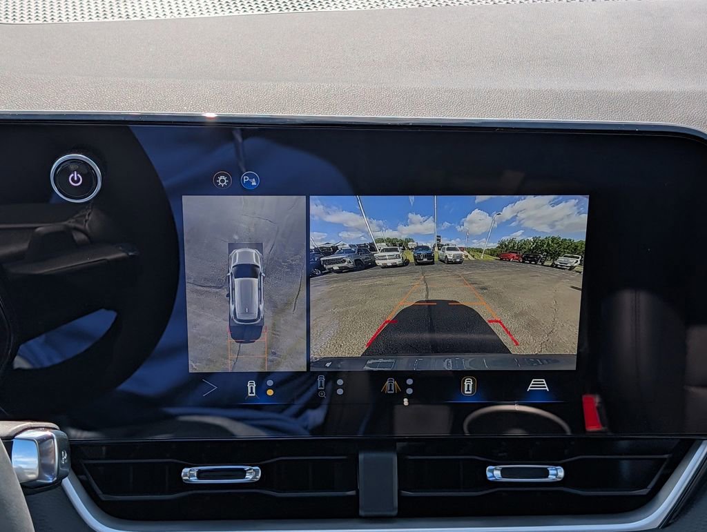 2026 Chevrolet Equinox LT - Photo 15