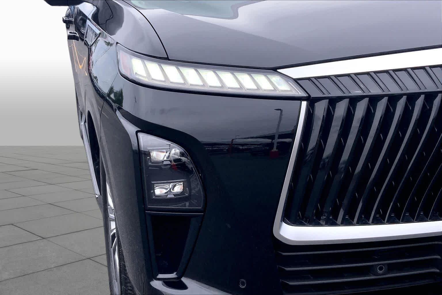 Used 2025 Mineral Black INFINITI SENSORY image 28
